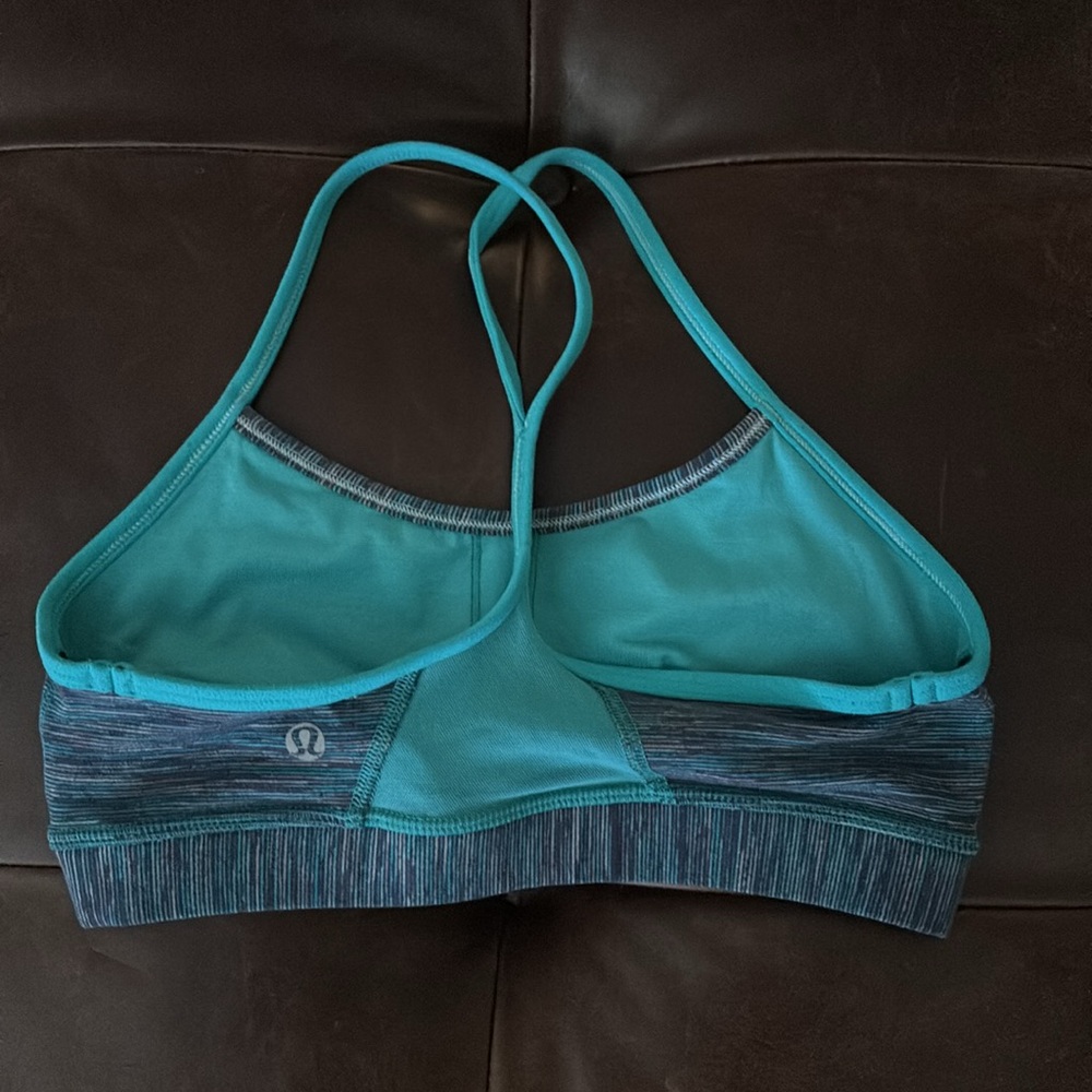 Flow Y bra - Picture 2 of 4